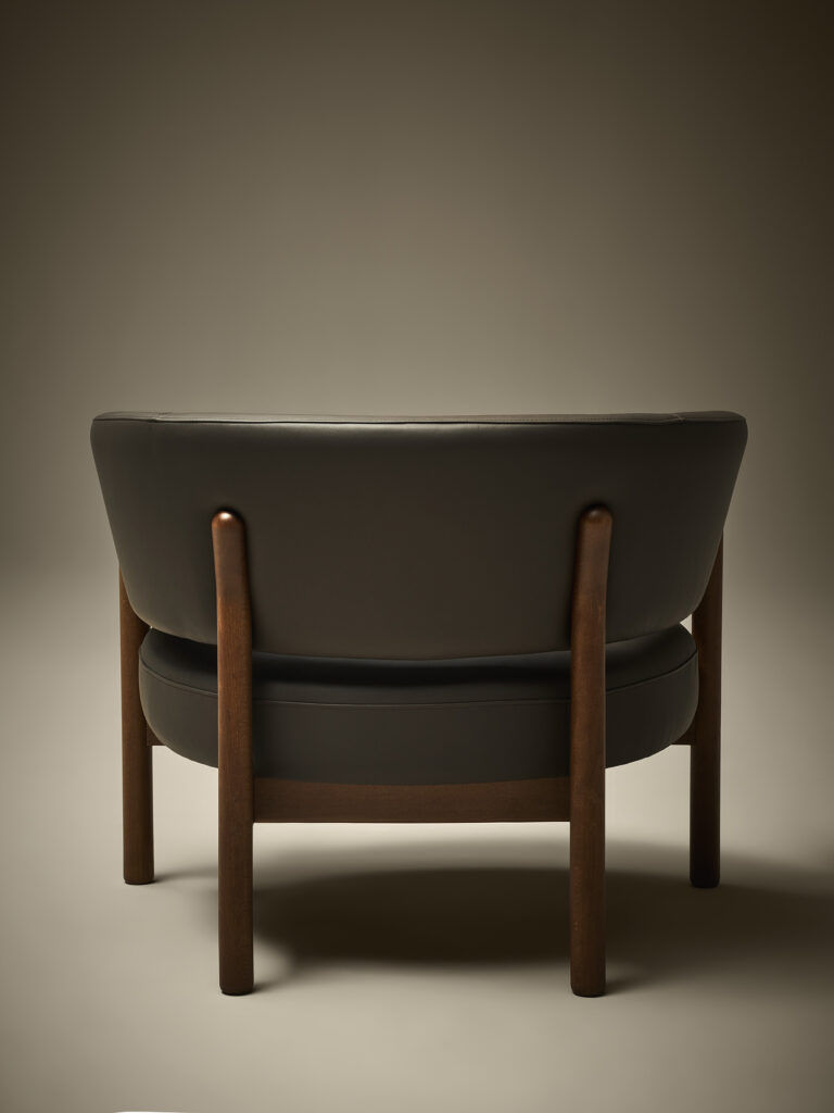 fauteuil lounge bois rembourré Cantarutti